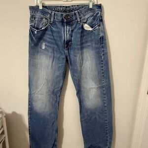 American Eagle Outfitters Men's Relaxed Light Blue Jeans
